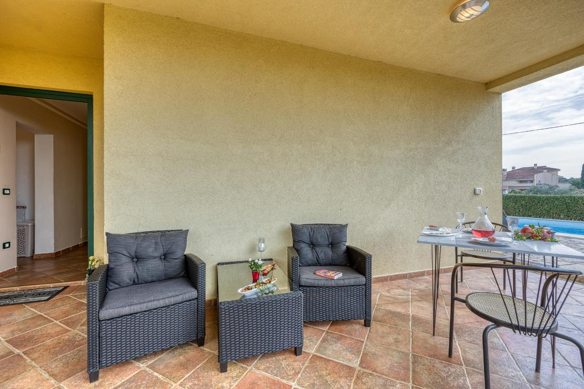 Villa Mare روفينج المظهر الخارجي الصورة
