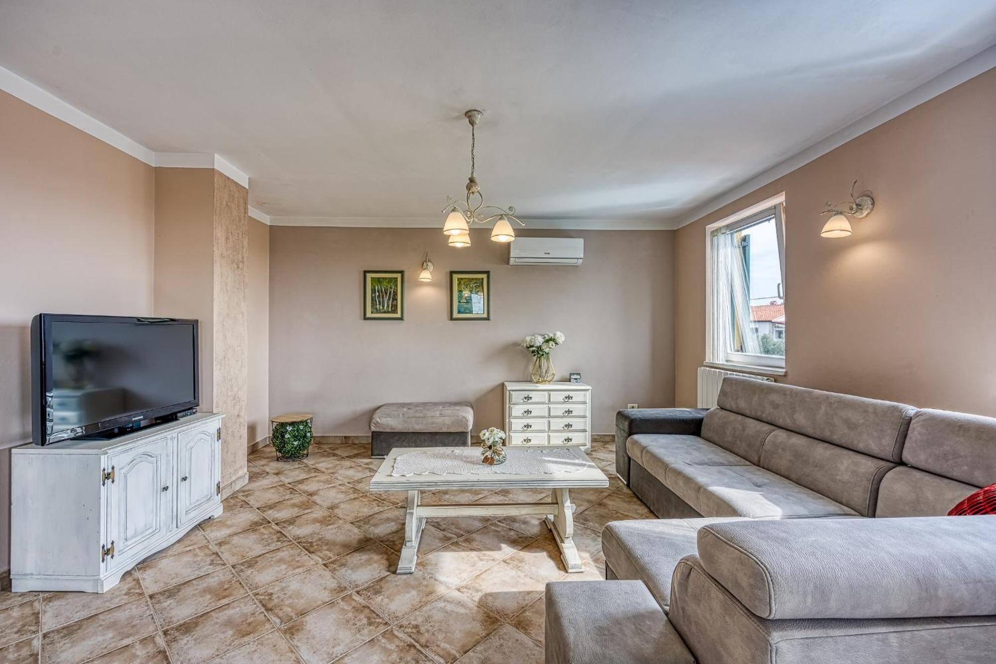 Villa Mare روفينج المظهر الخارجي الصورة